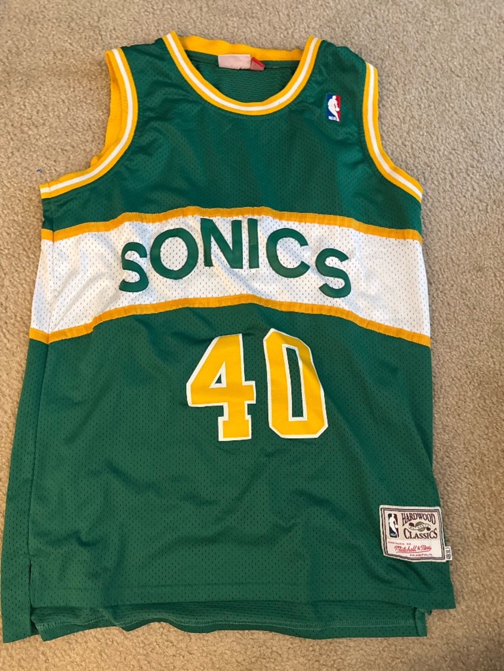 Mitchell and Ness XL Shawn Kemp Supersonics Jersey